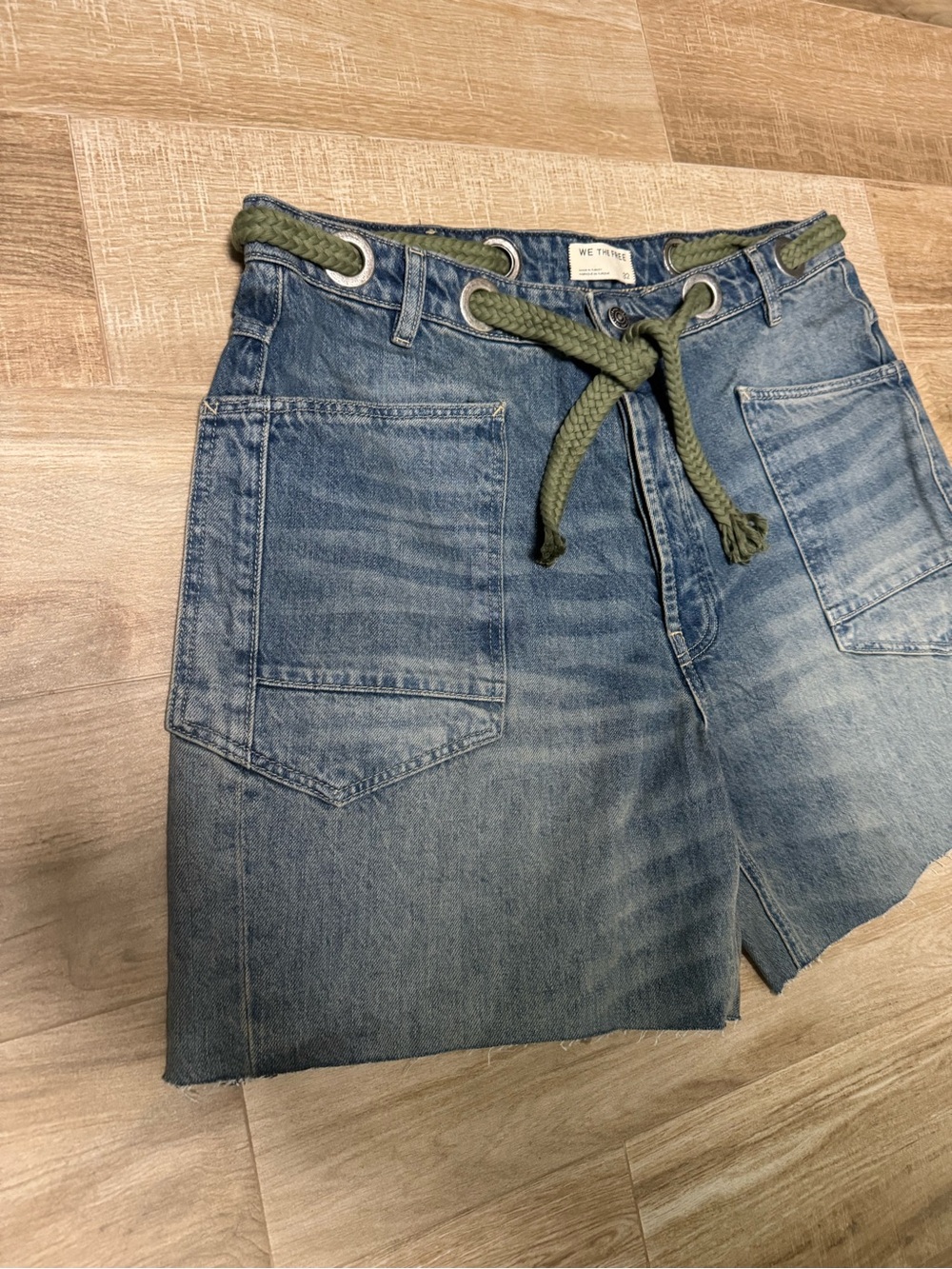 Free People We The Free Moxie Barrel Shorts Truest Blue $128 Size 32 NWOT - Picture 7 of 12